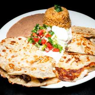 LUNCH QUESADILLA